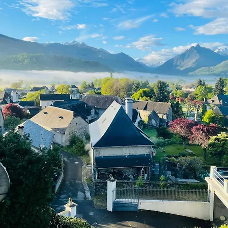 Pyrenees Studio, Vue, Piscine *